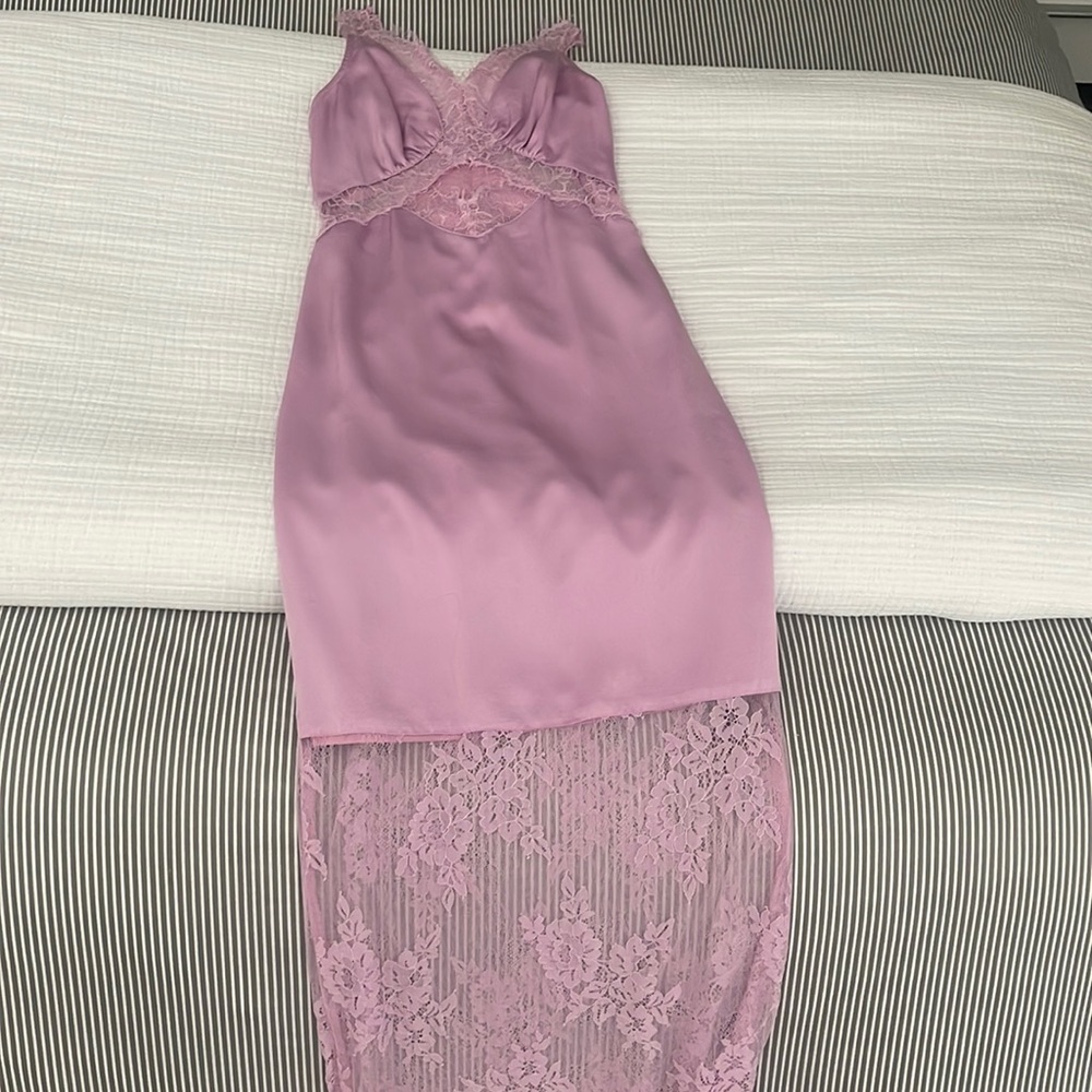 Lace midi dress